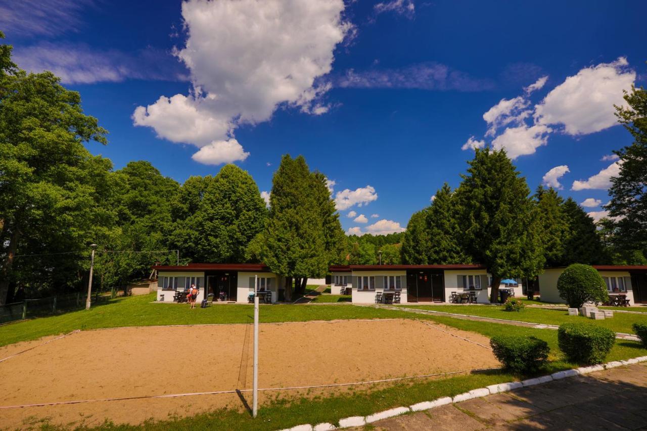 ホテル Osrodek Wypoczynkowy Dolomity Jedwabno エクステリア 写真
