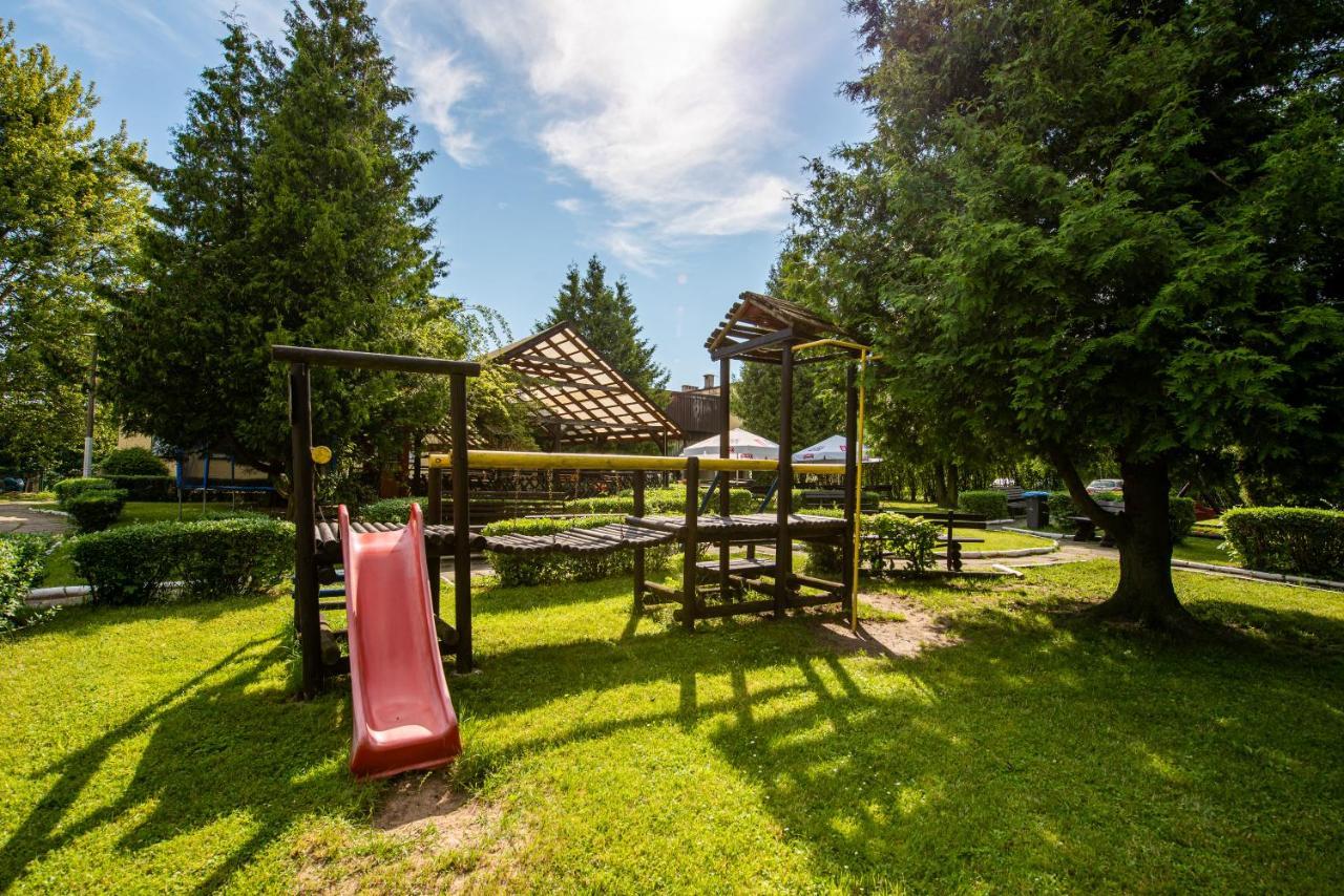ホテル Osrodek Wypoczynkowy Dolomity Jedwabno エクステリア 写真